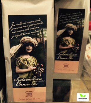 Kuva on otettu Demmers Teehausin teemaisteluillassa.